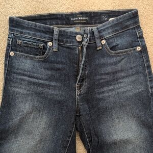 Lucky Brand Women's Dark Blue Straight Leg Jeans